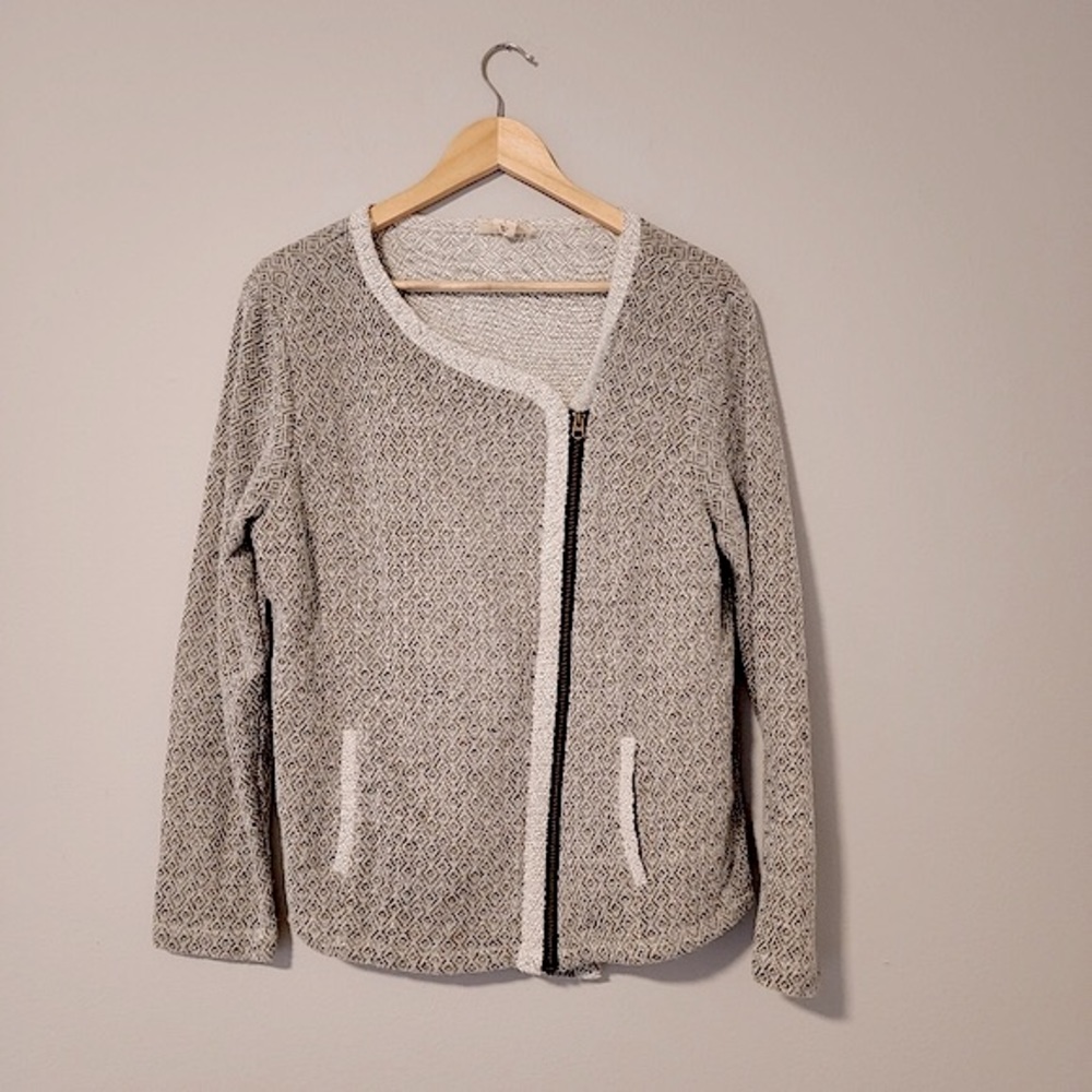 ✨2 for $5✨ Gray Patterned Offset Zip Up Sweater Style & Co Size Medium